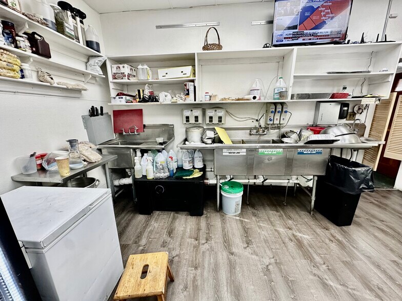 More Photos Of 229 Mill St, Greenwich General Retail For Sale