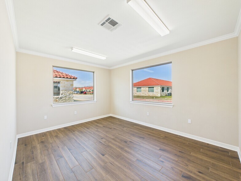 More Photos Of 2743 Smith Ranch Rd, Pearland Medical For Lease