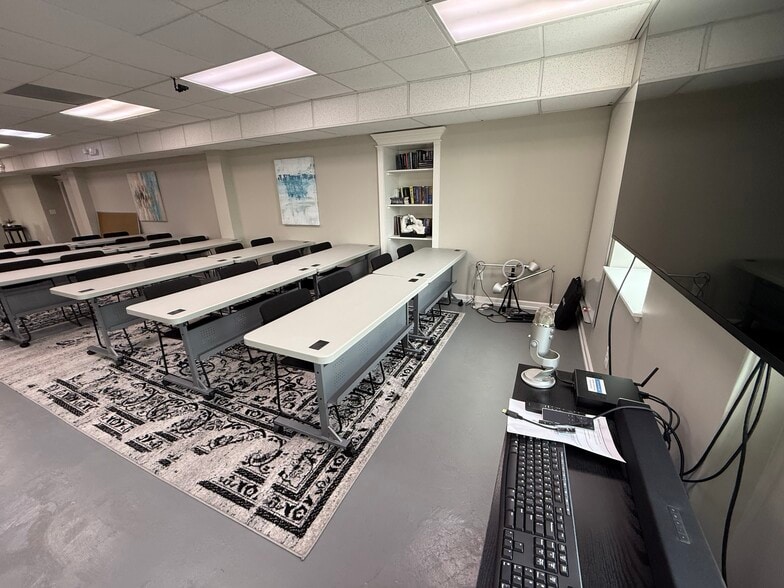 More Photos Of 241 North Ave W, Westfield Office For Lease