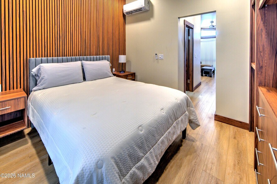 More Photos Of 2141 W Third St, Winslow Hotel For Sale