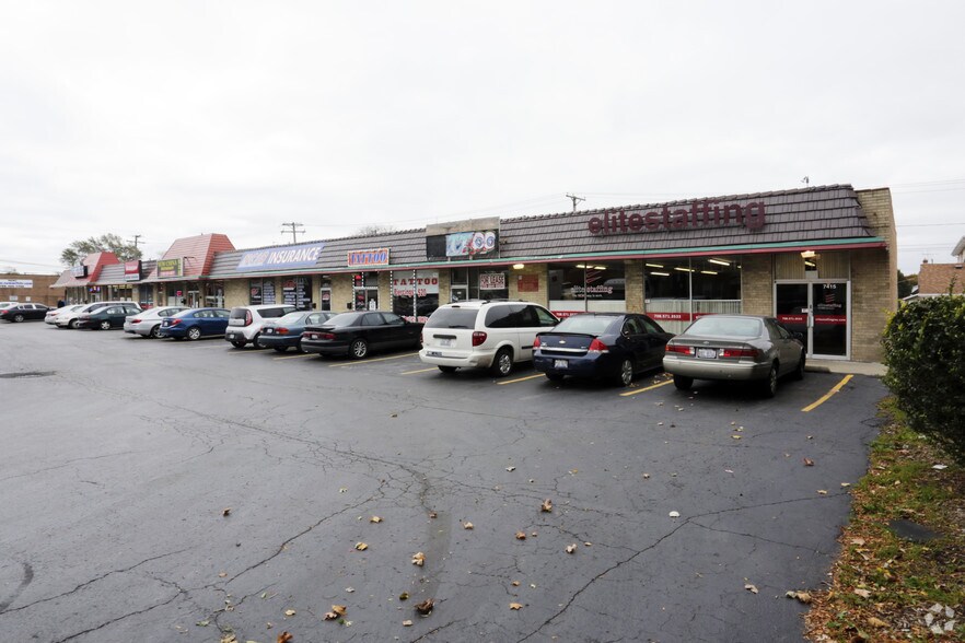 More Photos Of 7401-7415 Archer Ave, Summit Storefront For Lease