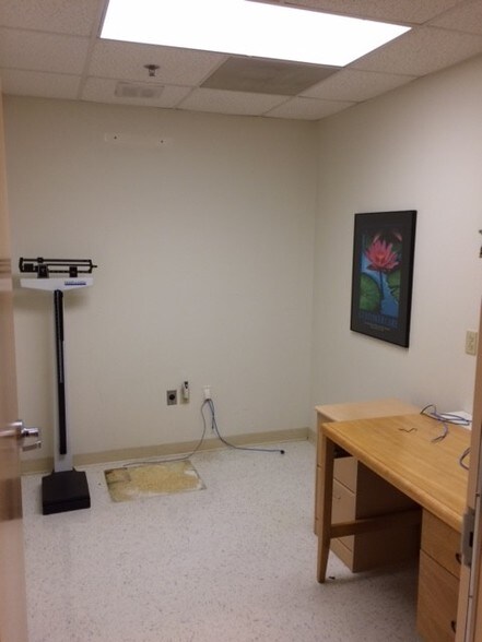 More Photos Of 604 Solarex Ct, Frederick Medical For Lease