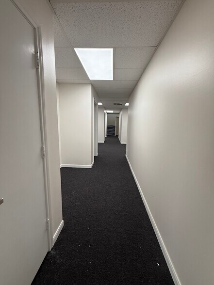 More Photos Of 729 N Frazier St, Conroe Office For Sale