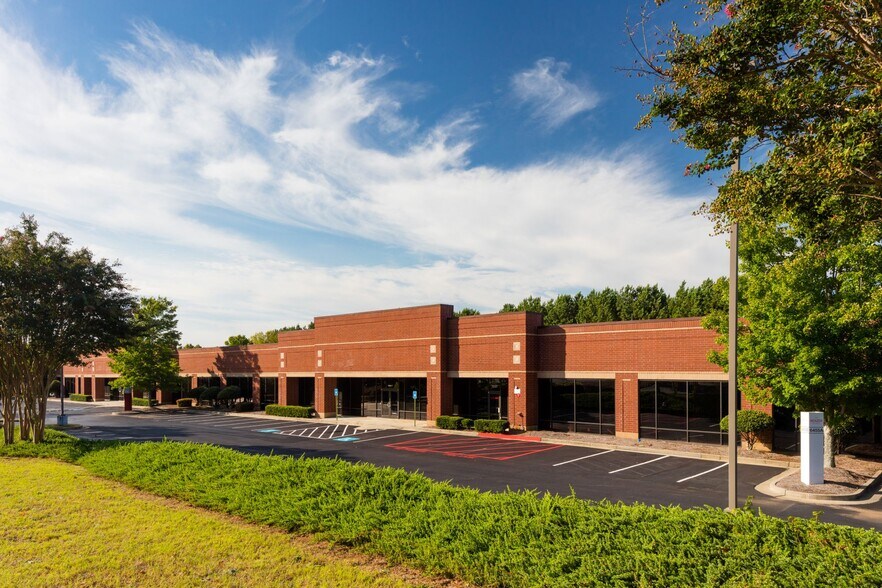 More Photos Of 6455 Shiloh Rd, Alpharetta Office For Sale