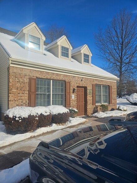 Primary Photo Of 104 Towne Centre Dr, Hillsborough Medical For Sale