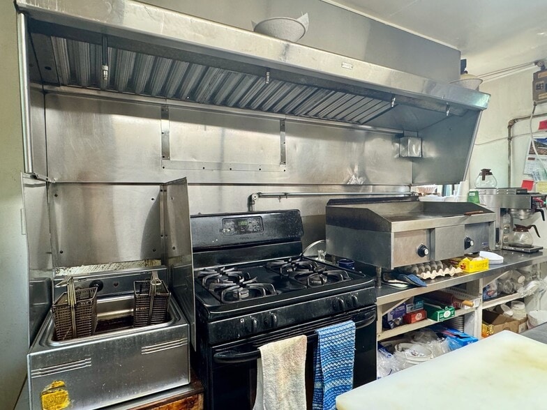 More Photos Of 101 River St, Conway Convenience Store For Sale
