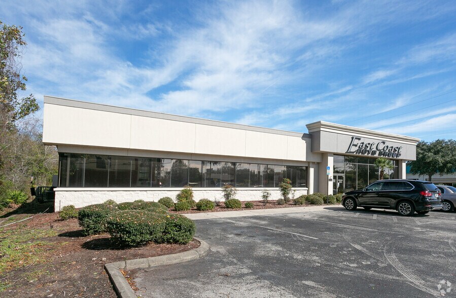 More Photos Of 14125 Beach Blvd, Jacksonville Warehouse For Lease