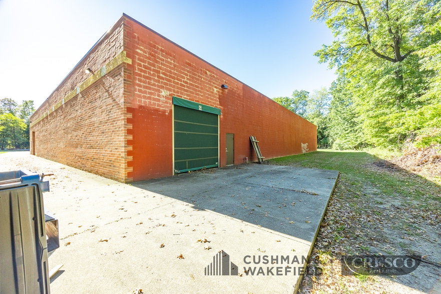 24811 Rockwell Dr, Euclid, OH 44117 Warehouse For Sale