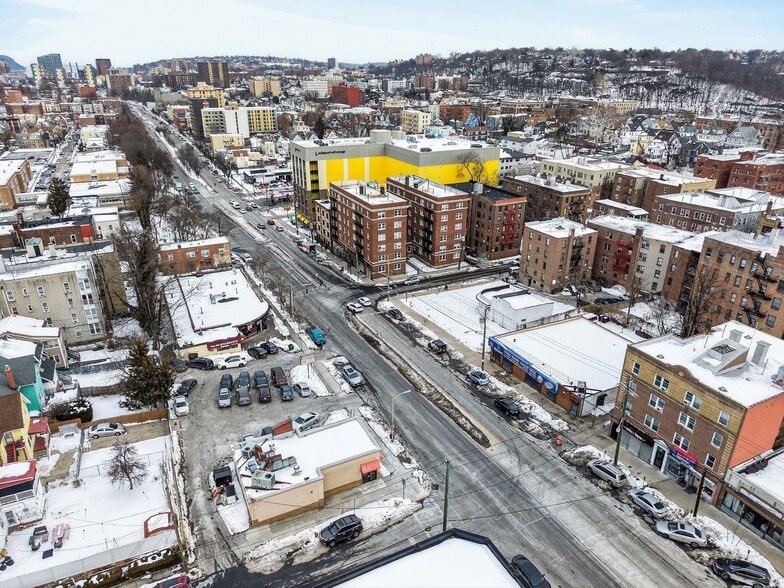 More Photos Of 416 Riverdale Ave, Yonkers Freestanding For Sale