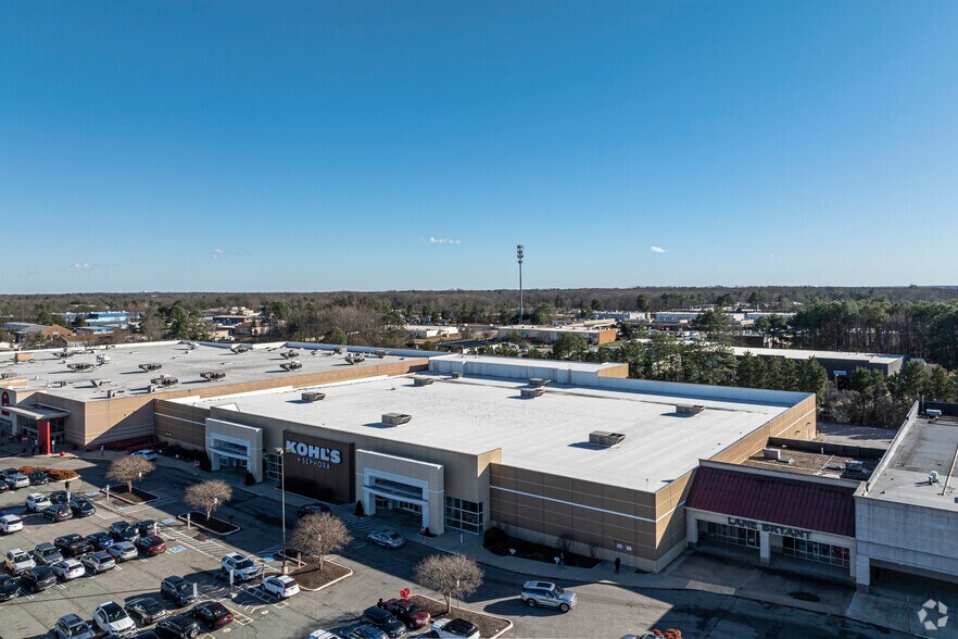 More Photos Of 11357 Midlothian Tpke, North Chesterfield Storefront For Sale