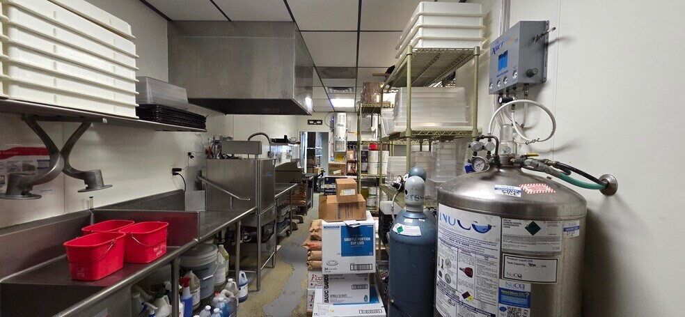 More Photos Of 155 N Glassell St, Orange Freestanding For Sale