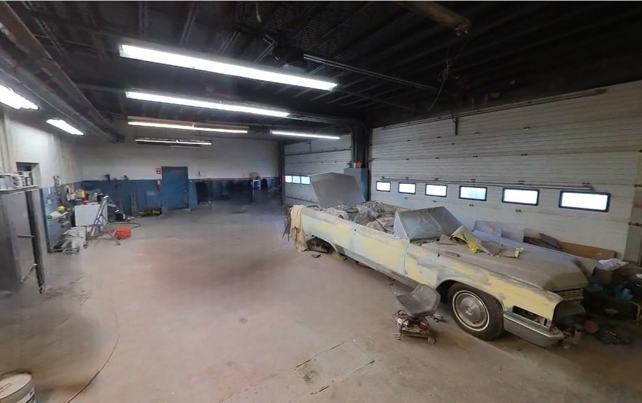 More Photos Of 12827 Frankstown Rd, Pittsburgh Auto Dealership For Lease
