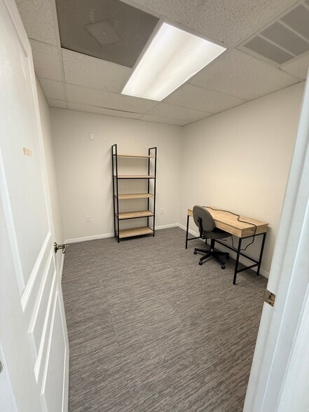 More Photos Of 1505 Tamiami Trl S, Venice Medical For Lease