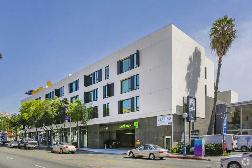 More Photos Of 8350-8358 Santa Monica Blvd, West Hollywood Apartments For Lease