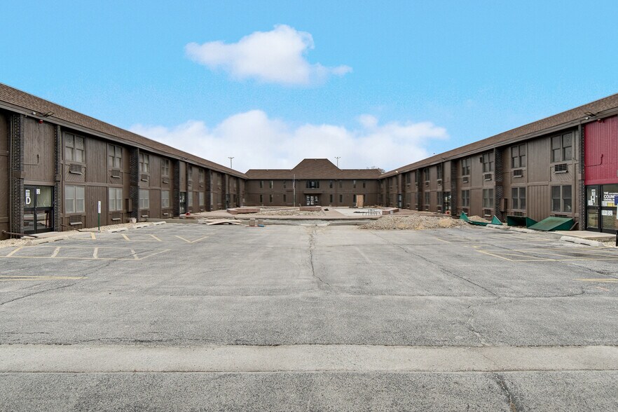 More Photos Of 17430 Dixie Highway, East Hazel Crest Healthcare For Sale