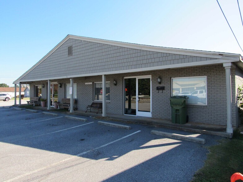 More Photos Of 100 Miller Rd, Mauldin Freestanding For Sale