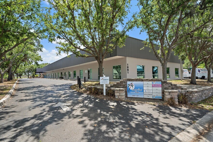 More Photos Of 1891 Porter Lake Dr, Sarasota Light Manufacturing For Sale