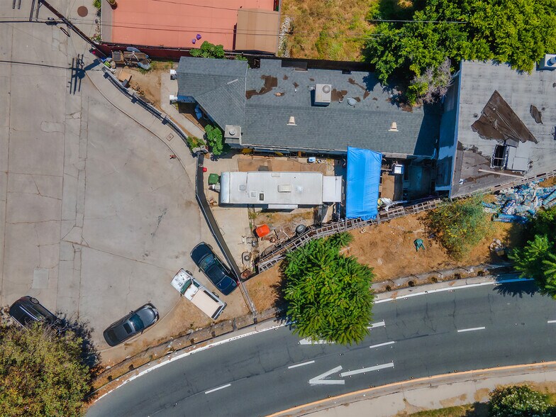 More Photos Of 4463 Bellflower Ave, West Toluca Lake Apartments For Sale