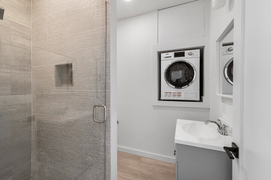 More Photos Of 1935 Spruce St, Philadelphia Apartments For Sale