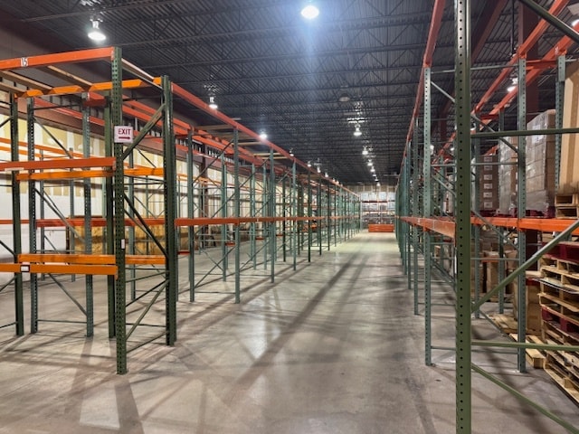 More Photos Of 2500 Hawkeye Ct, Virginia Beach Warehouse For Lease