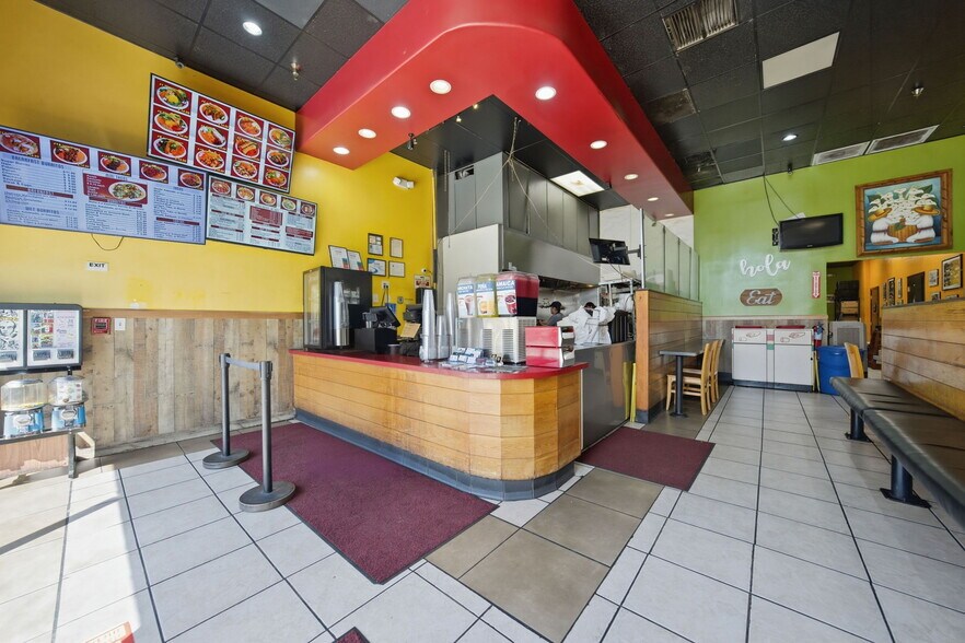 More Photos Of 410 N 11th Ave, Hanford General Retail For Sale