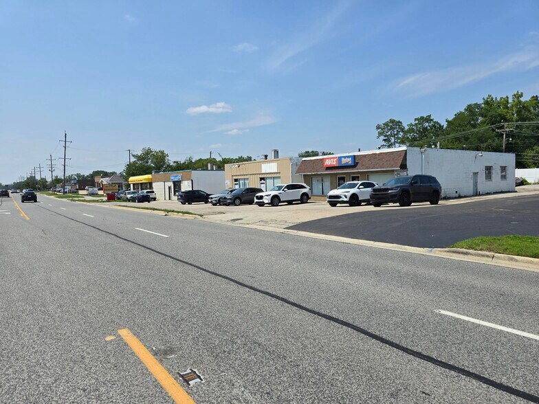 More Photos Of 1340 Ogden Ave, Downers Grove Freestanding For Sale