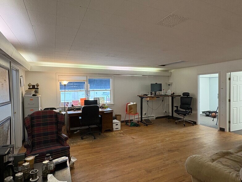 More Photos Of 3907-3907 Grand Ave, Duluth Storefront Retail Residential For Sale