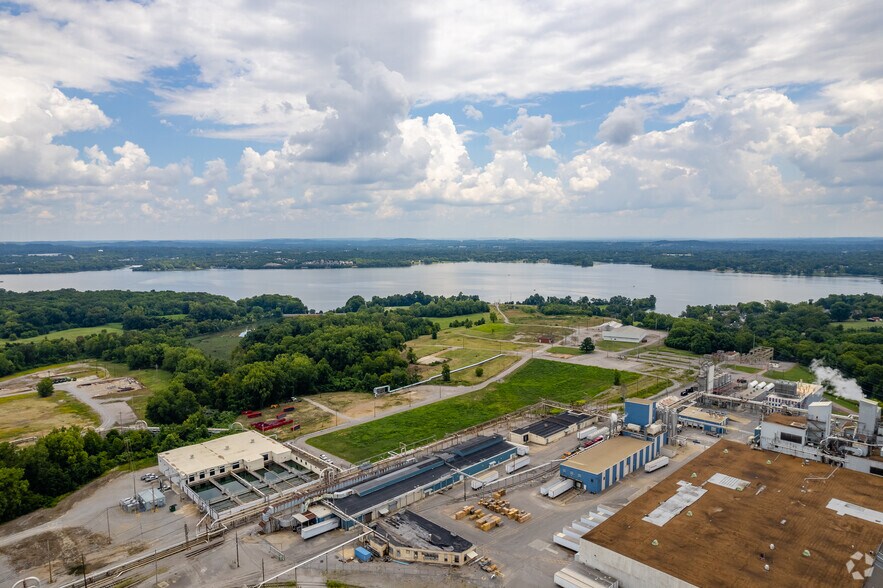 More Photos Of 1002 Industrial Dr, Old Hickory Land For Lease