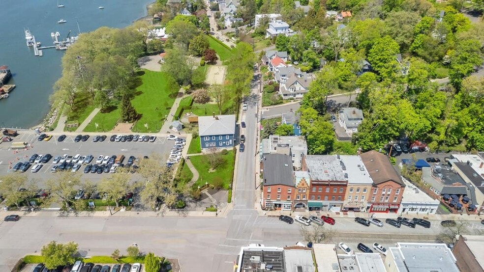 More Photos Of 39 Main St, Northport Office For Lease