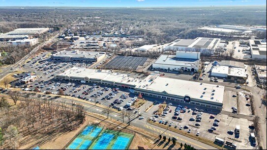 More Photos Of 686-698 Oak Tree Ave, South Plainfield Unknown For Lease