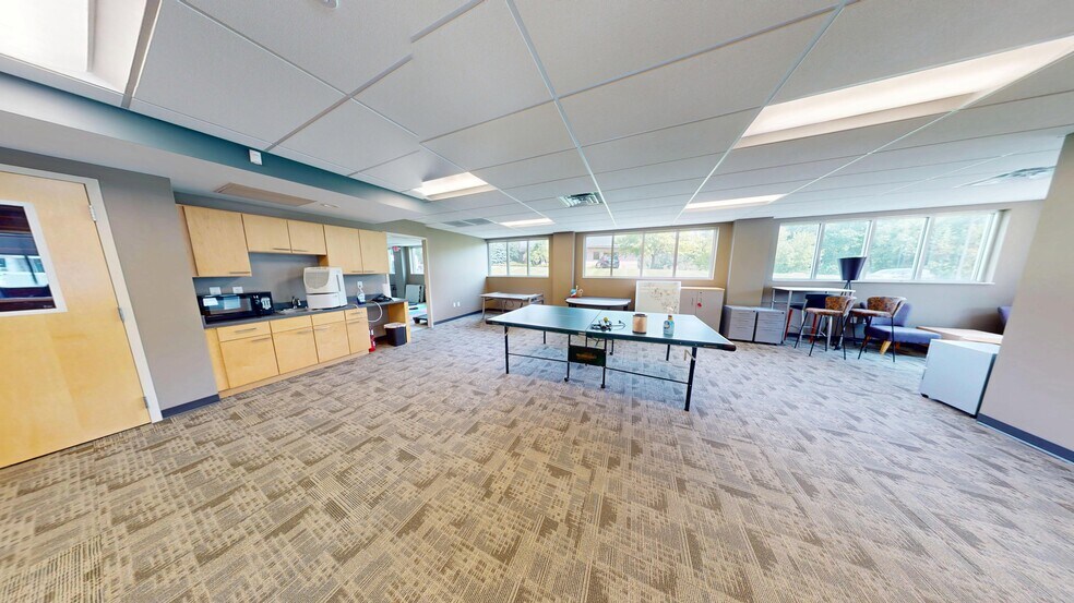 More Photos Of 3344 Grand Ridge Dr NE, Grand Rapids Medical For Lease