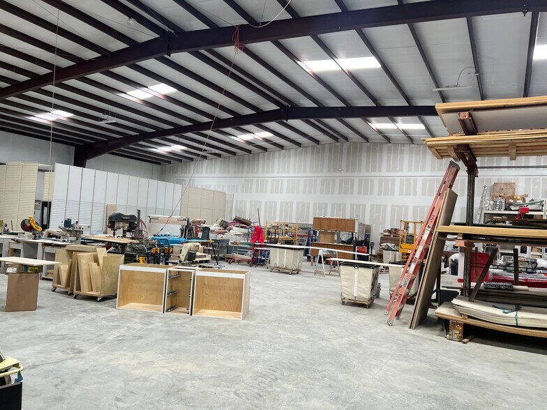 More Photos Of 16712 Grant, Cypress Light Manufacturing For Lease