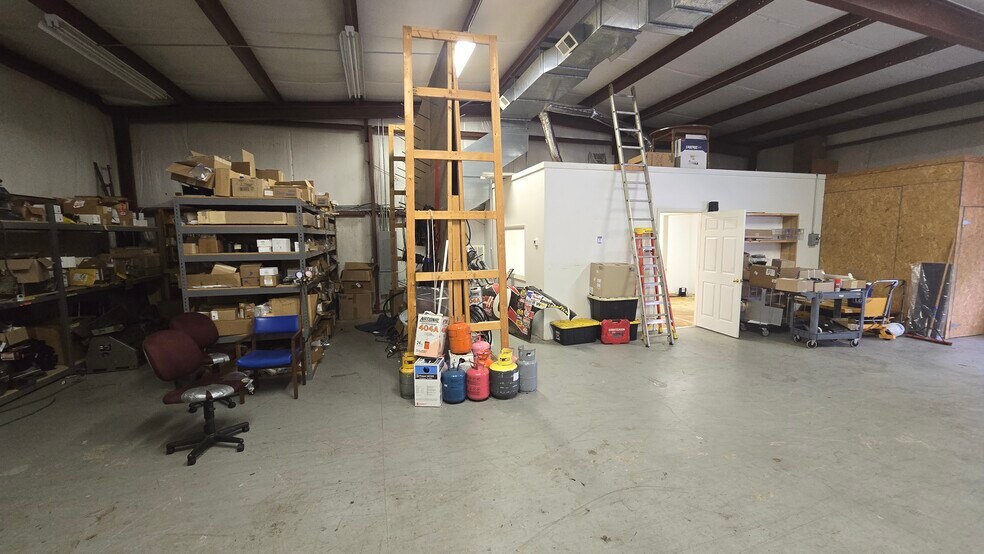 More Photos Of 2704-2706 S Main St, Concord Light Distribution For Sale