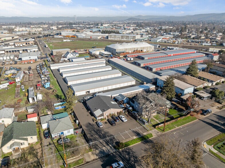 Primary Photo Of 402 W Clark St, Medford Self Storage For Sale