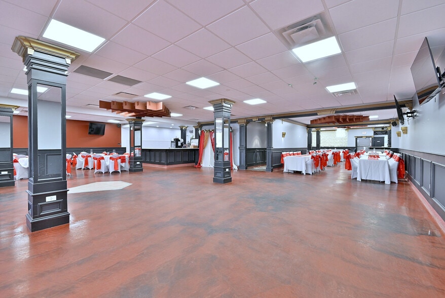 More Photos Of 5319 W Belmont Ave, Chicago General Retail For Sale