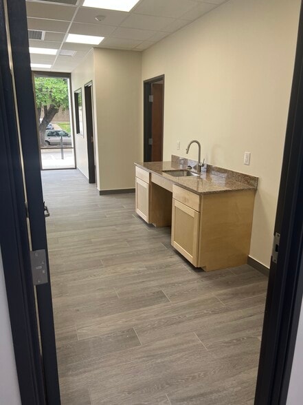 More Photos Of 13731-13745 Omega Dr, Farmers Branch Light Distribution For Lease