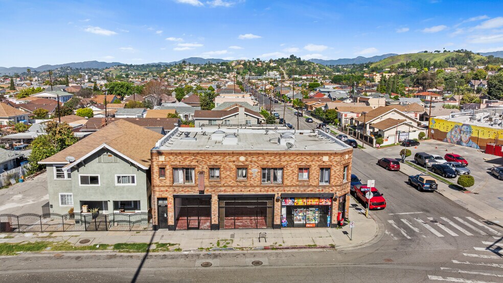 More Photos Of 3229-3235 N Main St, Los Angeles Storefront Retail Residential For Lease