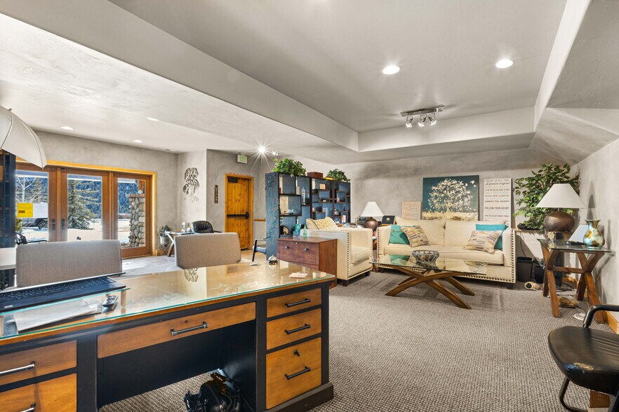 More Photos Of 70 Morning Sun Dr, Woodland Park Loft Creative Space For Sale