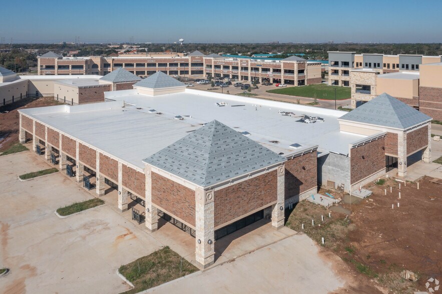 More Photos Of 4899 Highway 6, Missouri City Storefront For Sale