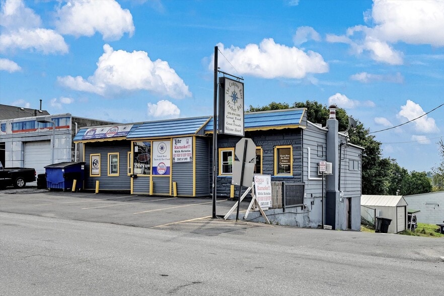More Photos Of 10 W Oak St, Frackville Restaurant For Sale