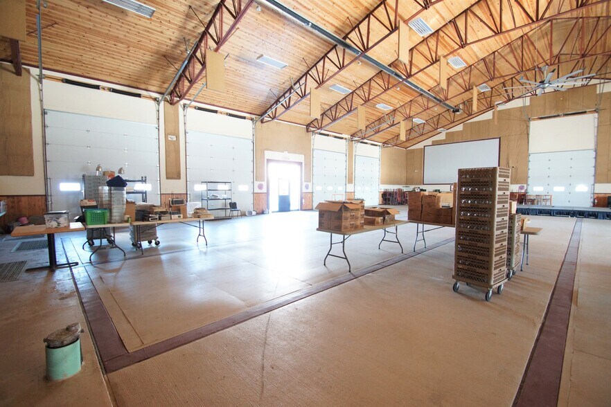 More Photos Of 7094 Eastlake Rd, Lisbon Restaurant For Sale