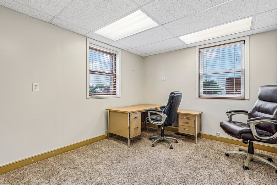 More Photos Of 5558 Wadsworth Rd, Dayton Warehouse For Sale