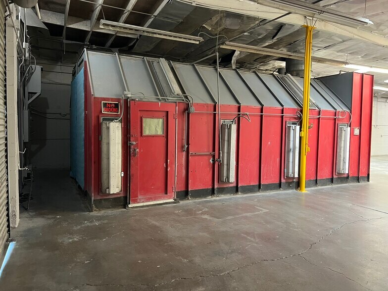 More Photos Of 500 S Raymond Ave, Fullerton Warehouse For Lease