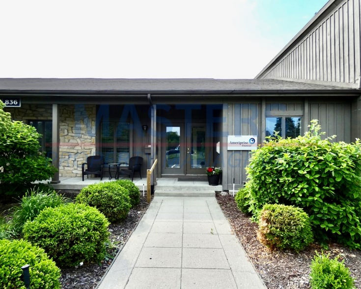 More Photos Of 836 W South Boundary St, Perrysburg Office Residential For Lease