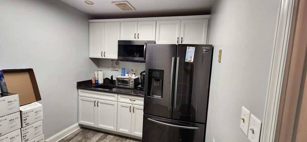 More Photos Of 10395 Democracy Ln, Fairfax Office For Sale