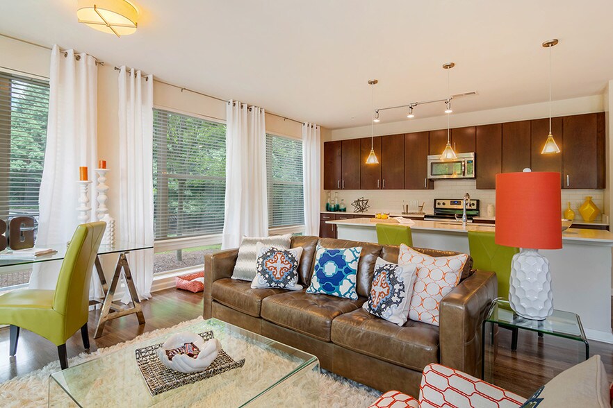 More Photos Of 111 Glenridge Point Pky NE, Sandy Springs Apartments For Lease