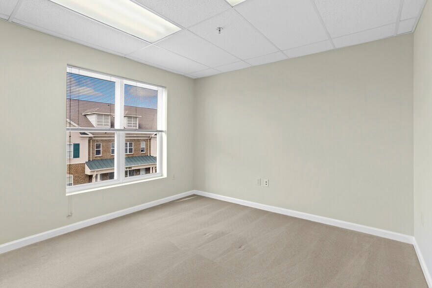 More Photos Of 8180 Lark Brown Rd, Elkridge Office Residential For Sale