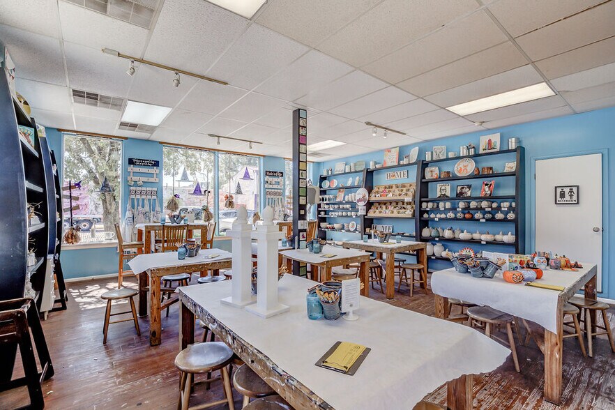 More Photos Of 100 W High St, Oxford Storefront Retail Residential For Sale