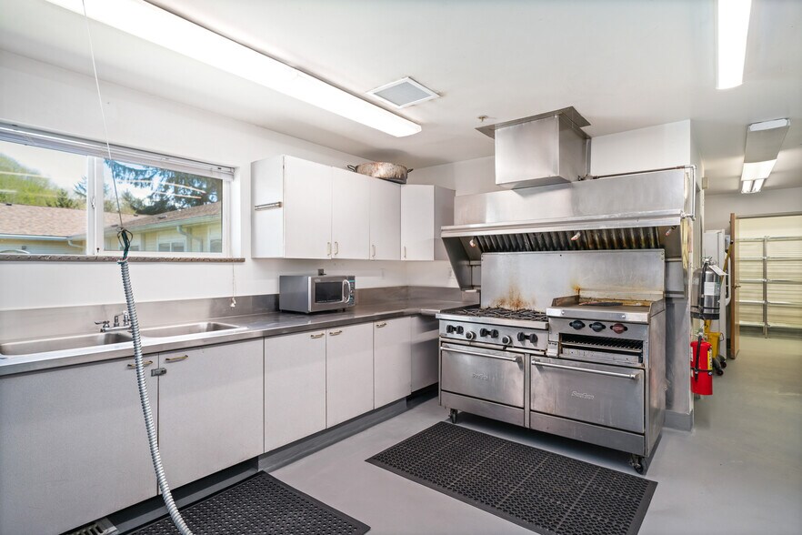 More Photos Of 35385 Tohl Ave, Nehalem Assisted Living For Sale