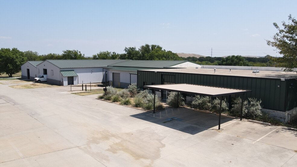 More Photos Of 4809 Century Dr, Forest Hill Warehouse For Sale